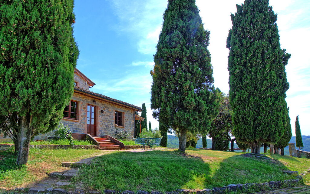 Casale Santa Francesca: all'aperto, Esterni, Giardino