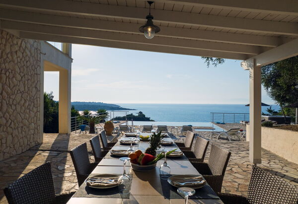 Beachfront Villa Seasun: Balcony / Terrace / Patio, Outdoor, Scenic View