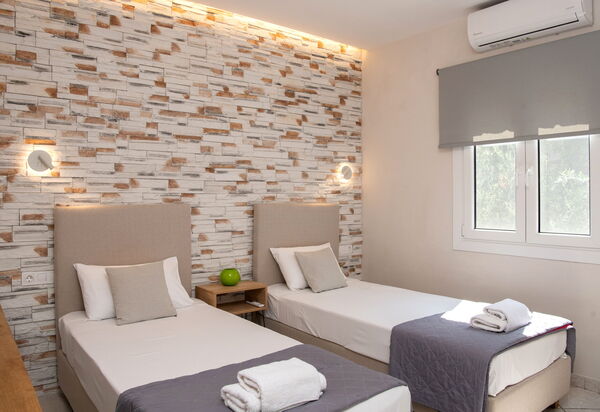 Beachfront Villa Seasun: Bedroom