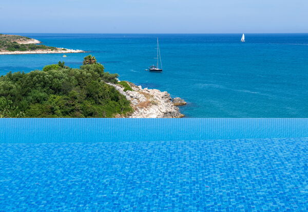 Beachfront Villa Seasun: Outdoor, Pool, Scenic View