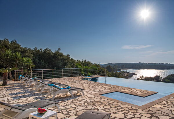 Beachfront Villa Seasun: Outdoor, Pool, Scenic View
