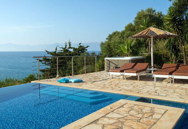 Beachfront Villa Seasun: Outdoor, Pool, Scenic View