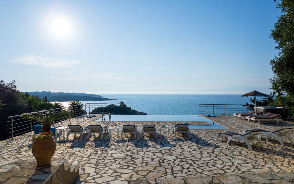 Beachfront Villa Seasun: Outdoor, Pool, Scenic View