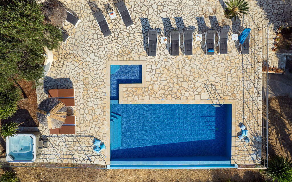 Beachfront Villa Seasun: Outdoor, Pool, Scenic View