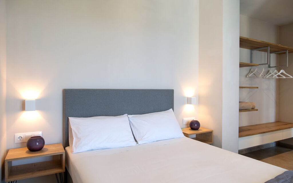 Beachfront Villa Seasun: Bedroom