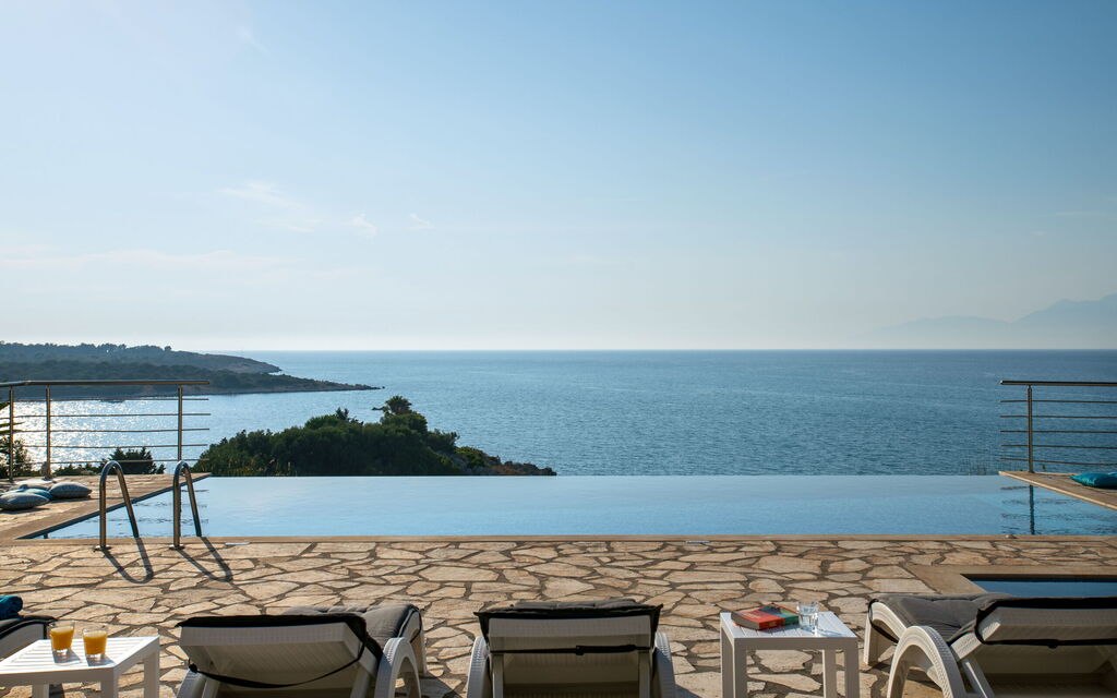 Beachfront Villa Seasun: Outdoor, Pool, Scenic View