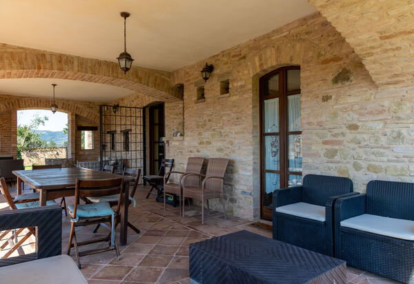 Villa Assisi: Außen, Balkon / Terrasse / Patio, Draussen