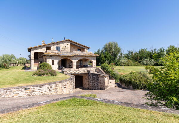 Villa Assisi: Außen, Draussen, Garten