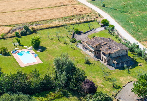 Villa Assisi: Außen, Draussen, Garten, Schwimmbad
