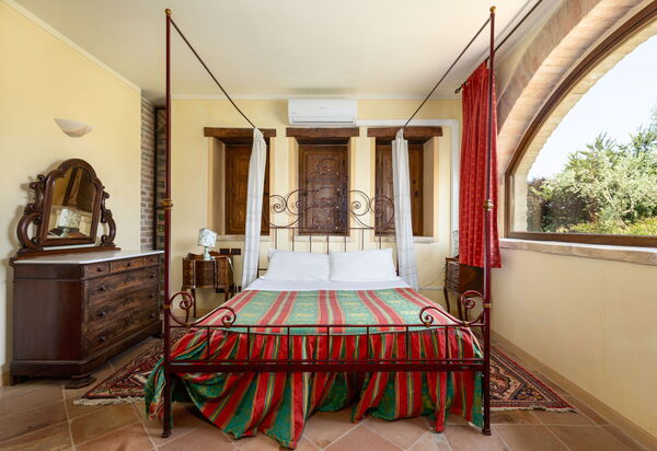 Villa Assisi: Schlafzimmer