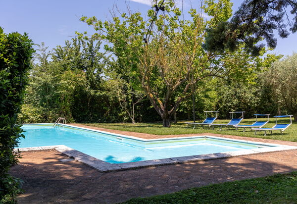 Villa Reale: Außen, Draussen, Garten, Schwimmbad