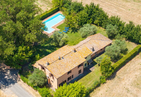 Villa Reale: Ansichten, Außen, Draussen, Garten, Schwimmbad