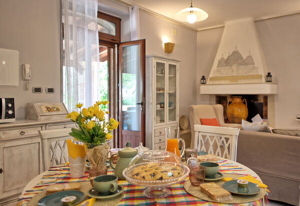 Lamia Santo Arcangelo: Esszimmer