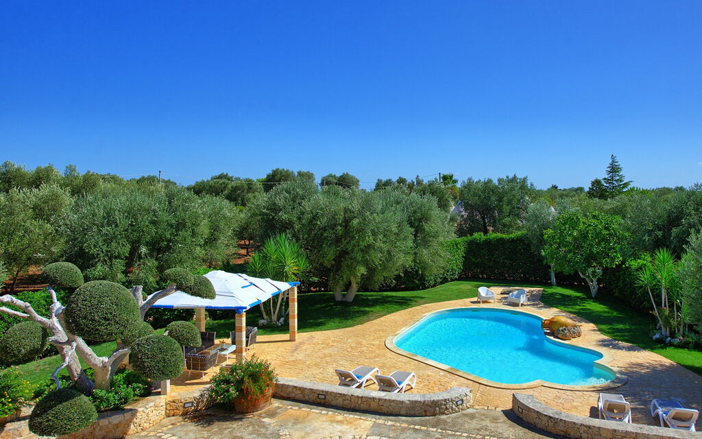 Lamia Santo Arcangelo: Garden, Pool