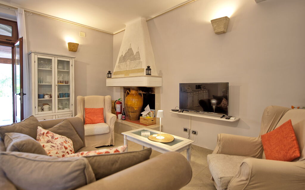 Lamia Santo Arcangelo: Living Room