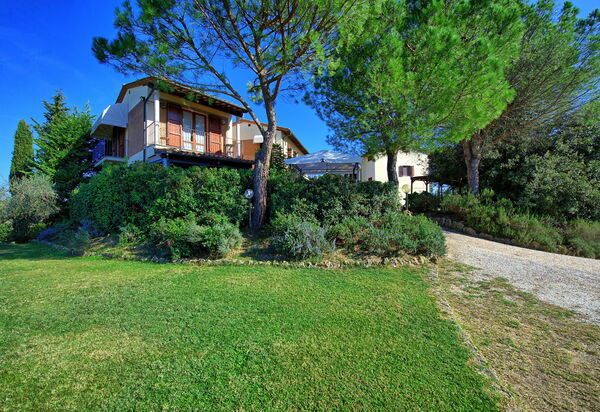 Casa Vasco: Garden, Outdoor