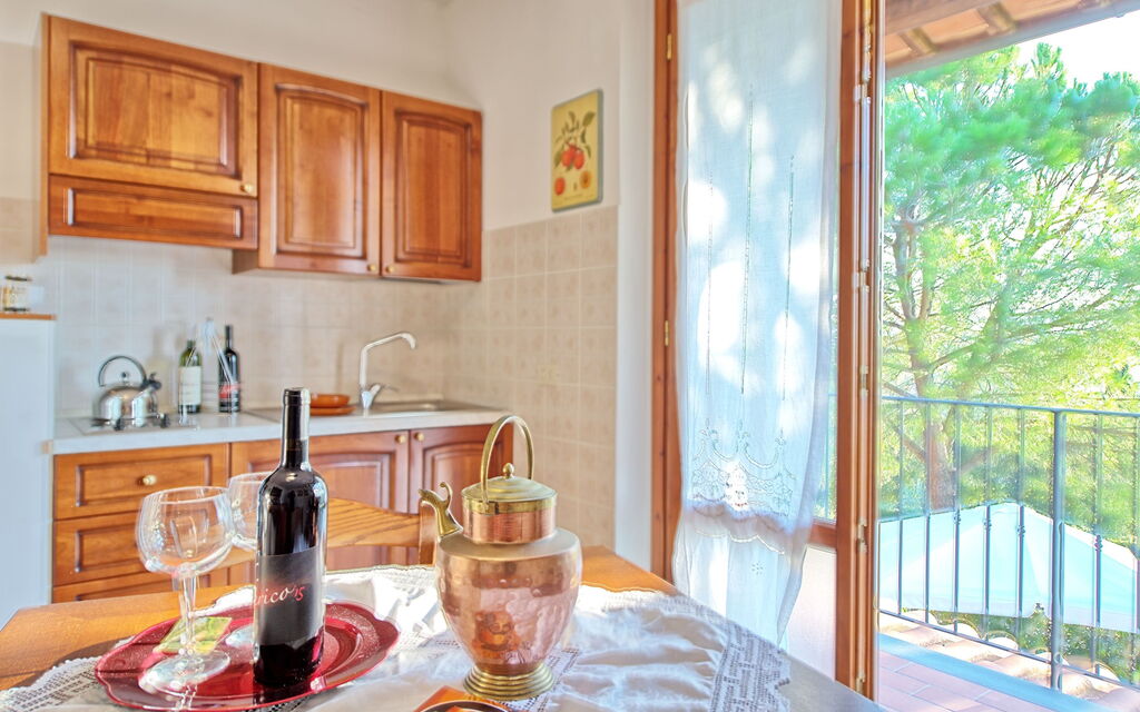 Casa Vasco: Кухня, Столовая