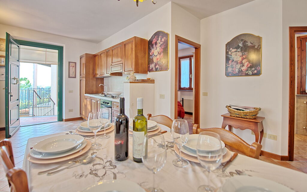 Casa Vasco: Кухня, Столовая