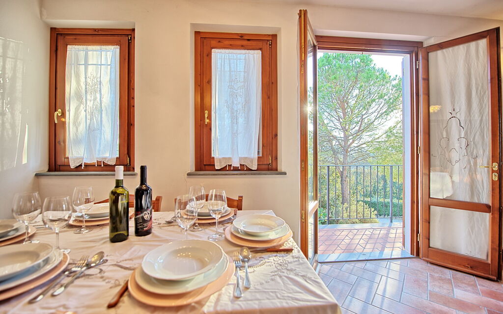 Casa Vasco: Кухня, Столовая