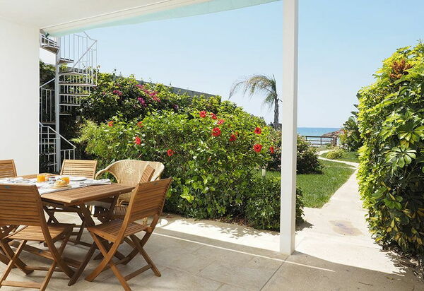 Villa Ariel: Draussen, Garten