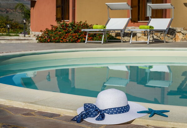 Villa Del Golfo: zwembad