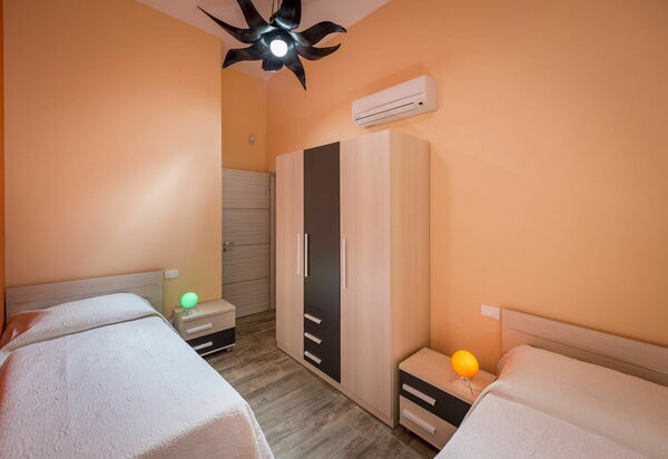 Villa Mare e Monti: chambre à coucher