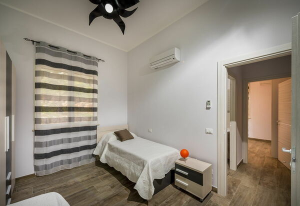 Villa Mare e Monti: chambre à coucher