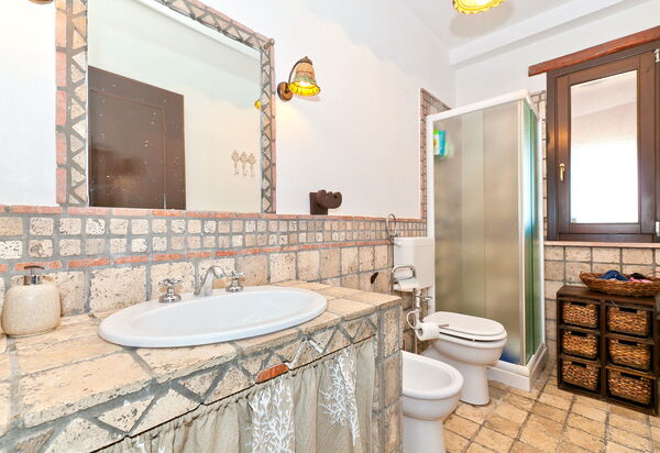 Tenutersa: Salle de bain