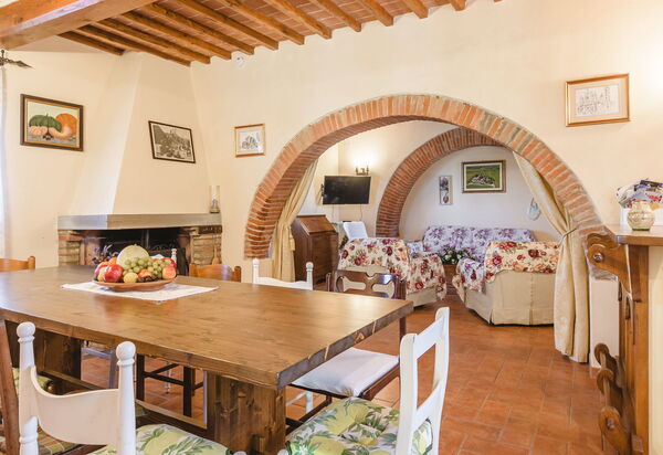 Casale Miro: Столовая