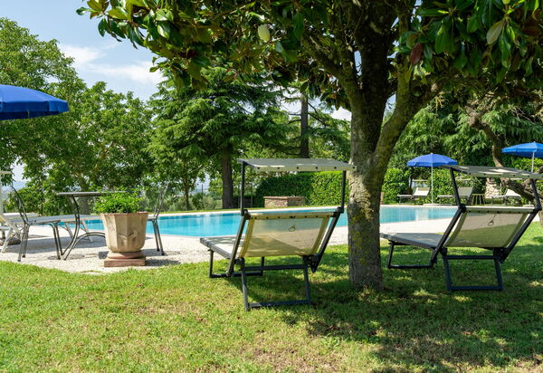 Casale Miro: бассейн, Открытый, Экстерьеры