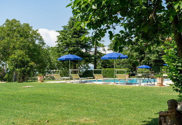 Casale Miro: бассейн, Открытый, Экстерьеры