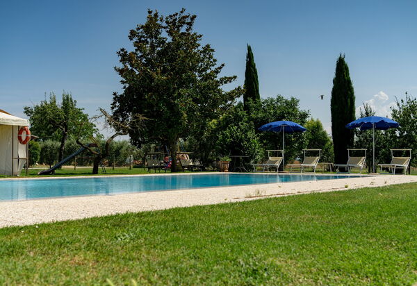 Casale Miro: бассейн, Открытый, Экстерьеры