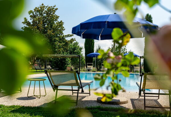 Casale Miro: бассейн, Открытый, Экстерьеры