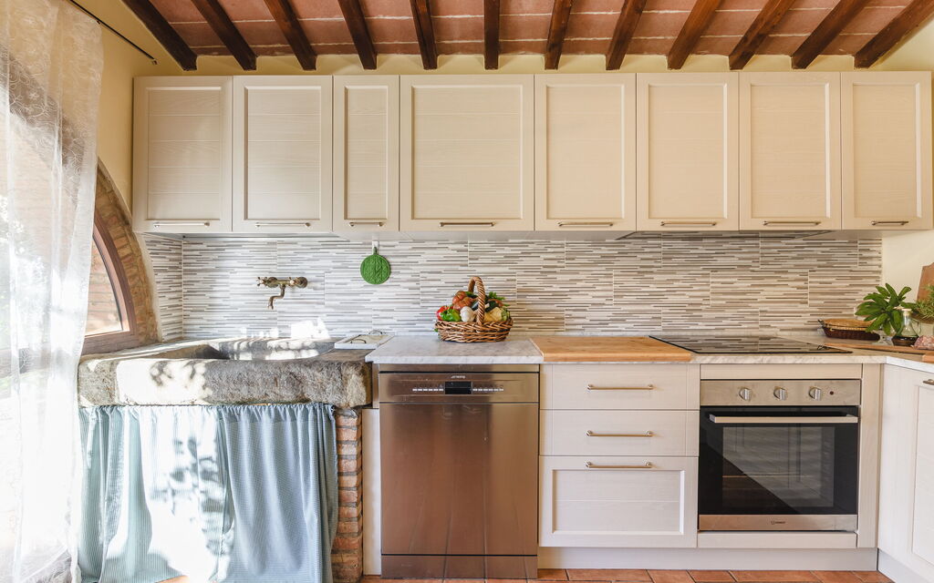 Casale Miro: Kitchen