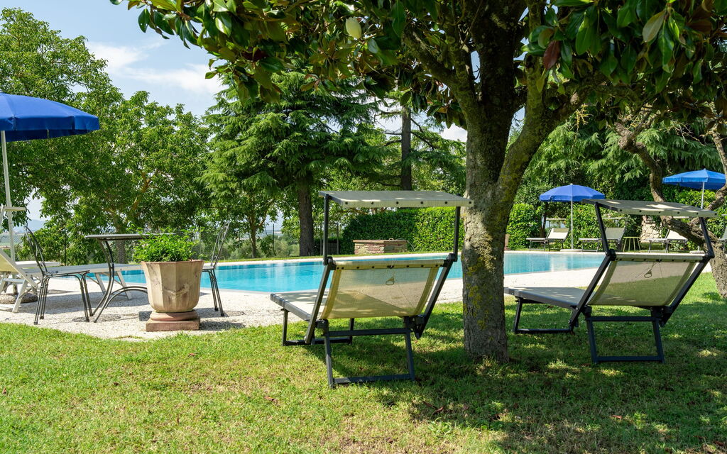 Casale Miro: Building Exterior, Outdoor, Pool