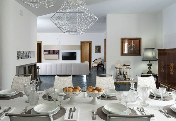 Villa Salinella: Esszimmer, Wohnzimmer