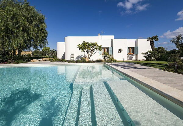 Villa Salinella: Schwimmbad