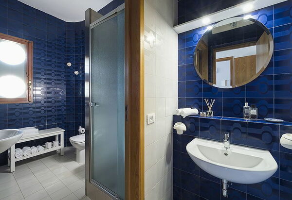 Villa Salinella: Bad