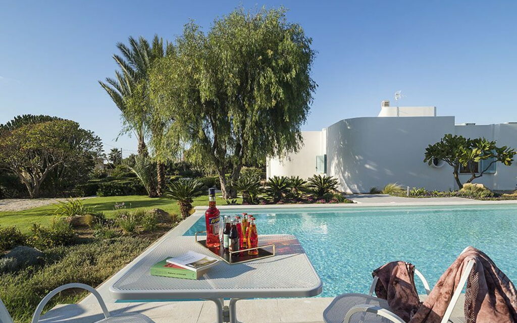 Villa Salinella: Giardino, Piscina