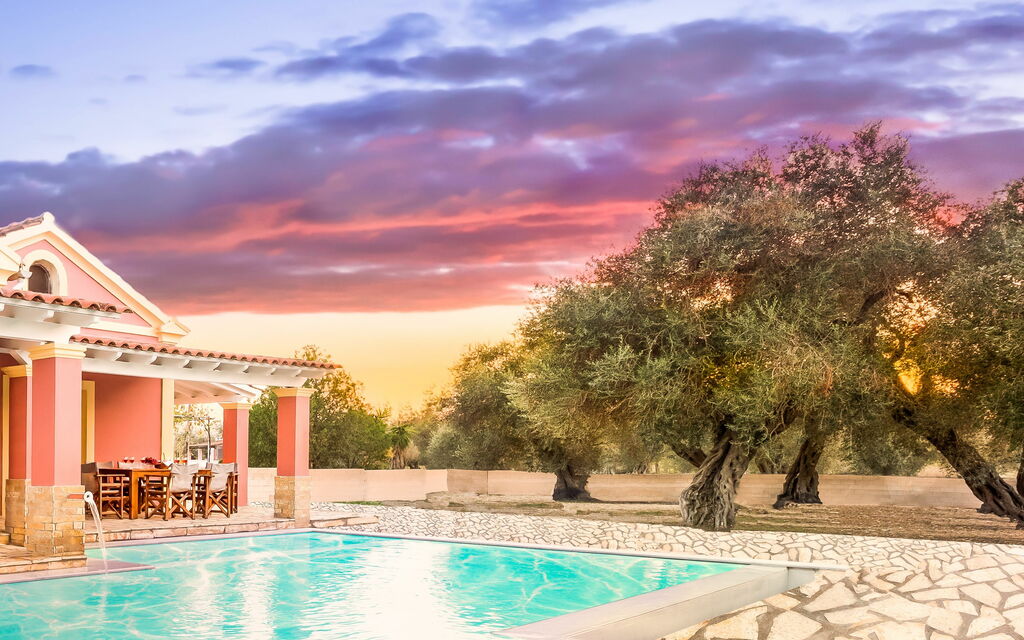 Beach Villa Joanna: bassin, Extérieur, Jardin