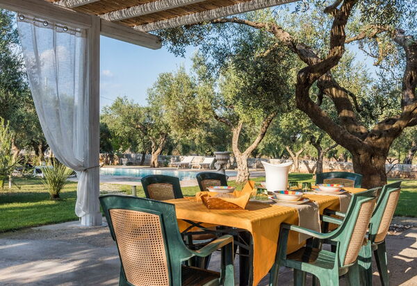 Villa Safiria: Draussen