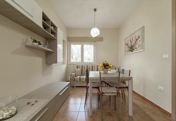 Villa Safiria: Esszimmer