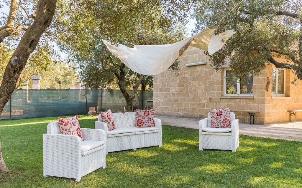 Villa Safiria: Garden, Outdoor