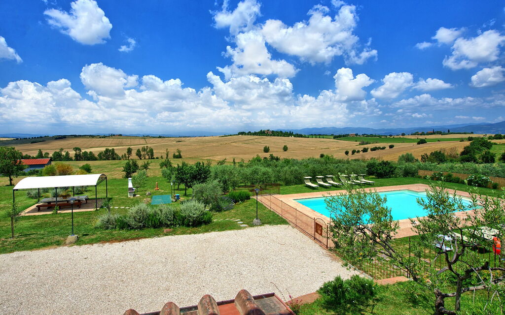 Villa Farneta: Giardino, Piscina