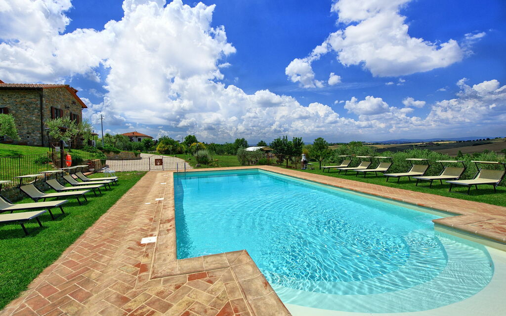 Villa Farneta: Piscina