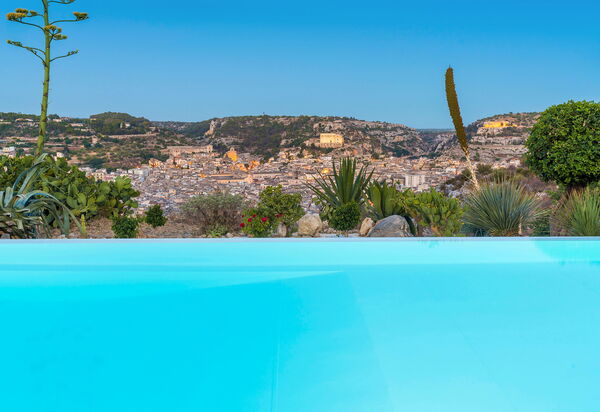 Villa Luna: Außen, Draussen, Schwimmbad