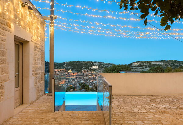 Villa Luna: Außen, Draussen, Schwimmbad