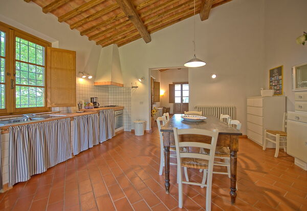 Casa Legoli: Кухня, Столовая