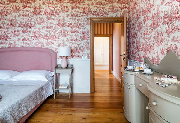 Villa La Capinera: Bad, Schlafzimmer