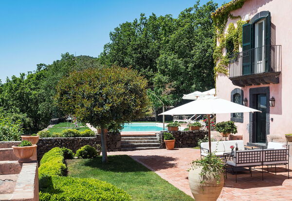 Villa La Capinera: Draussen